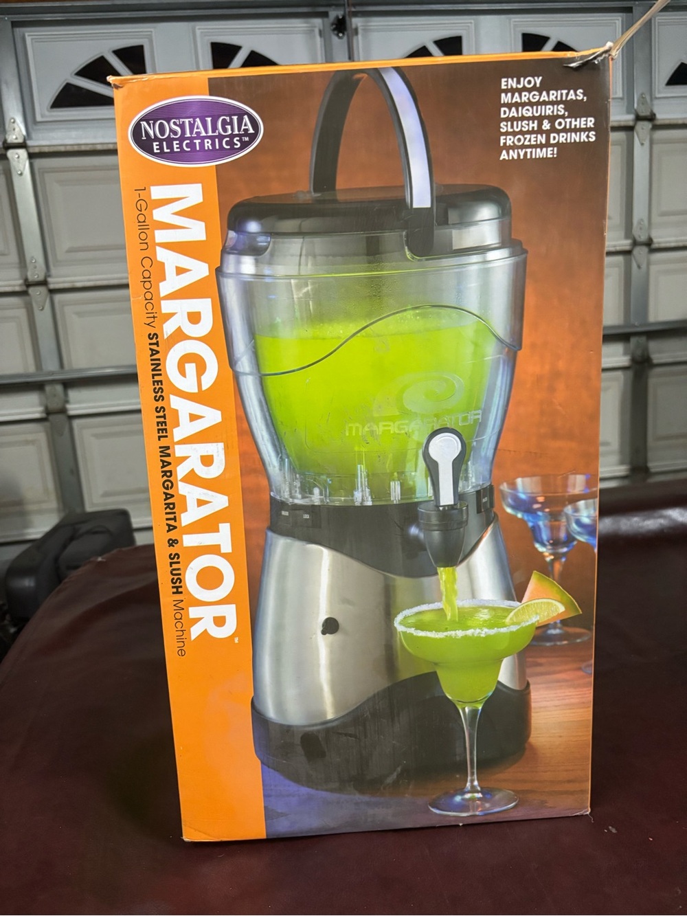Nostalgia   1-Gallon Stainless Steel Margarita & Slush Maker